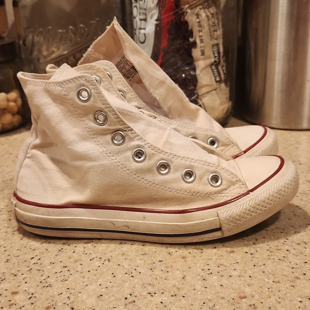Converse Chuck Taylor Shoes M4 W6